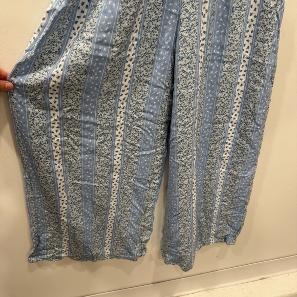 Japna Micro Floral Off The Shoulder Crossfront Wide Leg Jumpsuit Blue Small - Picture 4 of 6